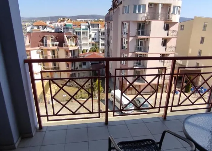 Apartment Plaza - - Sunny